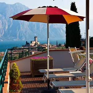 hotel-villa-smeralda.hotelinveneto.com/